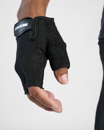 MM Sports Training Gloves - Black - S, Treningstilbehør, Treningshansker