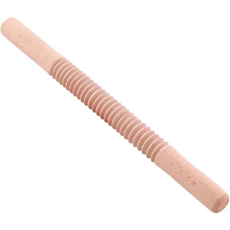 Klassisk kavel av trä, traditionellt hantverk, kavel av trätråd för pizzatillverkning, kakor och dumplings