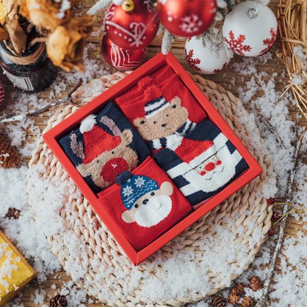 Efterår og vinter sokker børns bomuldssokker nytårs midtrør julesokker kvinders kreative tegneserie dyresokker gave sokker