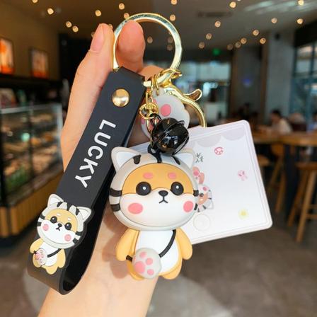 Söt Nyckelring Julgåva - Kawaii Nyårs Ryggsäckscharm Cartoon Shiba Inu Nyckelringar Bilnyckelring för Män Kvinnor