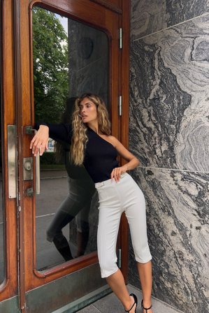 NA-KD Knitted One Shoulder Top - One Shoulder Top - Sort - XS