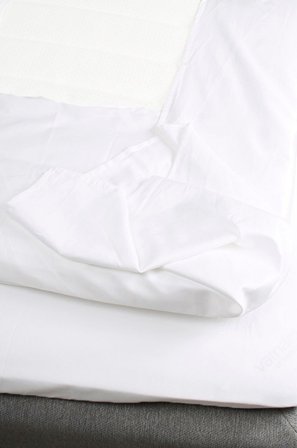 Varnamo of Sweden - Underlakan Satin - Vit - Lakan - 180X260 - Från Homeroom