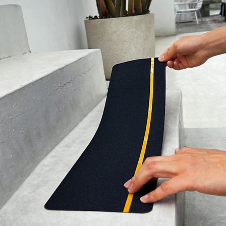 Antislip-remsor för trappor utomhus [5 stycken] - 15 cm x 61 cm halkfri självhäftande tejp med reflekterande gula ränder, halkfri tejp för trappor