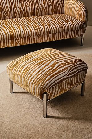 Jotex - Fotpall Järn - Plywood - Polyester Guld zebra RAMON - Köp Sittpuffar hos Jotex