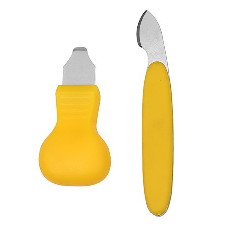 Kellonkorjaustyökalu, kellon takakannen avaaja, veitsi ja kellon paristonvaihtotyökalu