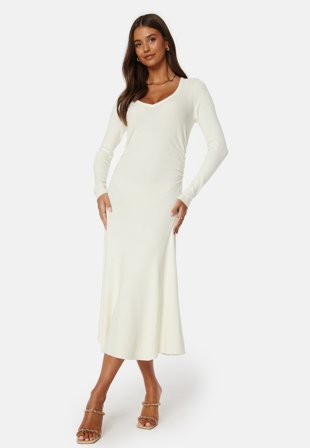 Bubbleroom - Knitted Rouched Midi Dress - Cream - Kläder