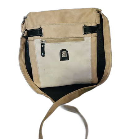 Beige axelväska från Fantasy