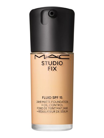 Studio Fix Fluid SPF 15 24HR Matte Foundation + Oil Control