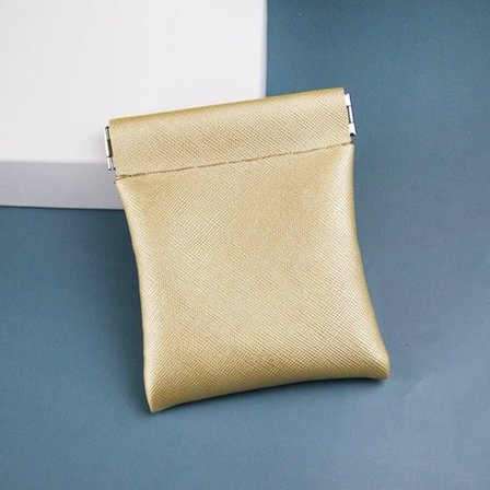 Kuulokkeiden lankalaukku Kolikkokukkaro KULTA