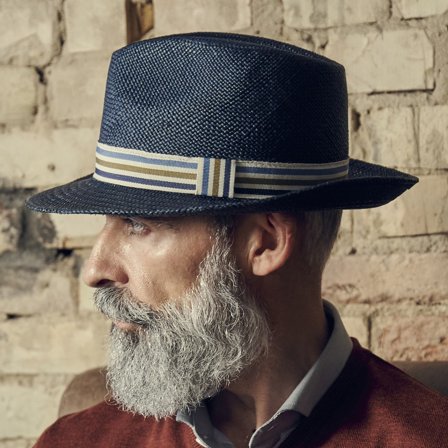 Sininen Moda Pino -panamahattu ja raidallinen nauha miehille - Panamahatut