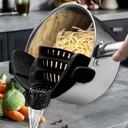 1 stk., Stor bredde Si, Justerbar Clip-On Si til Gryder, Pander og Skåle, Køkken Gryde Sier, 23 * 12,5 * 6,7 cm (Sort)