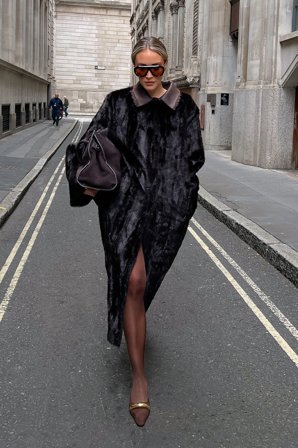 Michaela Delér x NA-KD Faux Fur Coat - Jakker & frakker i imiteret pels - Brun - EU 34