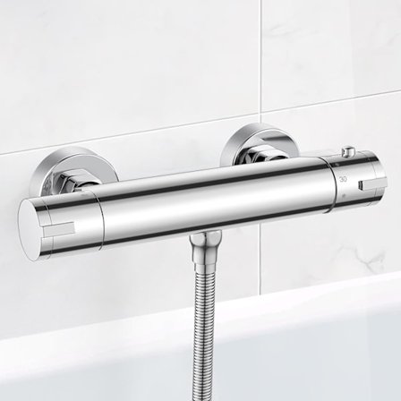 Vægmonteret termostatarmatur til bruser med 38°C anti-skoldnings sikkerhedsspærre, termostatisk brusearmatur 150mm center afstand