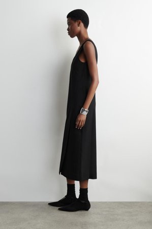 COS Femme Robe Midi Portefeuille À Encolure En V in Noir