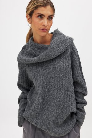 NA-KD Strickpullover mit Zopfmuster und Rollkragen - Pullover mit Zopfmuster - Grau - S