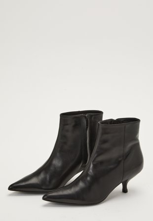 MAKE WAY - Heeled Leather Ankle Boot - Black - Kläder - - Bubbleroom