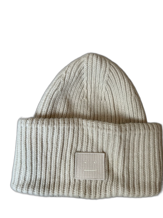 Acne beanie