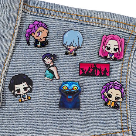 8 stk. tegneserie Hot Selling K-POP Demon Hunter Metal Badge Alloy Printed Broche Badge Accessory Pin