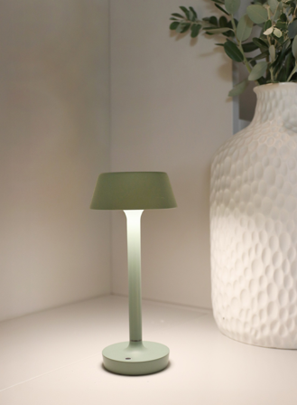 Companion oppladbar bordlampe H27 - dusty green