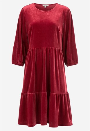 Cellbes of Sweden - Fløjlskjole med volanter i mørkerød til damer i størrelse 54/56