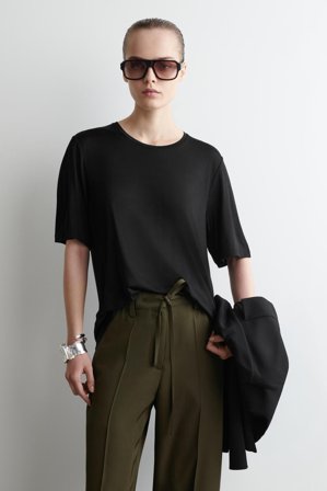 COS Women's Silk T-Shirt in Black