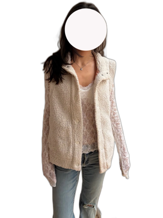 Beige teddyväst