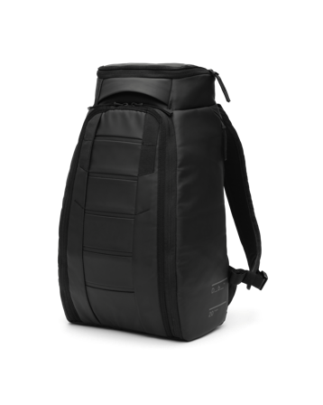 Db - Hugger Backpack 20L Black Out