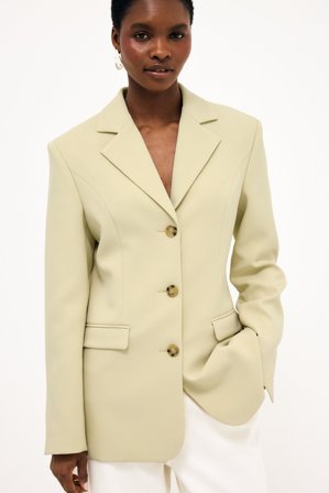 NA-KD - Figursydd lang blazer - Lang Blazers - Beige - EU 42