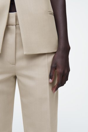 COS Women's Pantalones De Lana Slim Fit in Beige