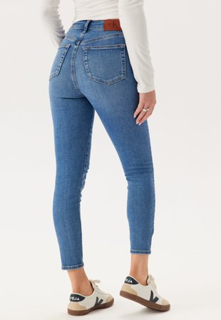 Calvin Klein Jeans-High Rise Skinny Ankle Jean Wild-25
