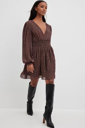 NA-KD Boho Robe structurée à taille smockée - Robes courtes - Flower - EU 32