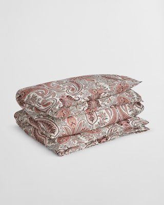 GANT - Key West paisley enkeltdynetrekk 140x200cm og 140x220cm faded brick