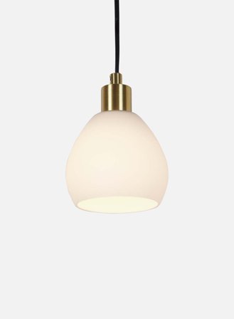 Nina vinduspendel Ø12 - opal/matt messing