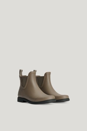 Tretorn Eva — Rubber Boot Women — Brown | Vêtements d’extérieur, bottes en caoutchouc, vestes et vêtements de pluie pour femmes, hommes et enfants