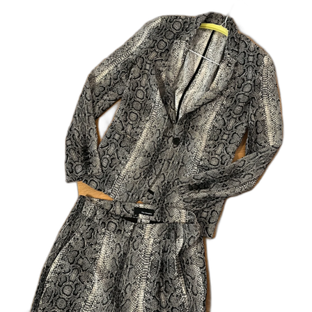 Butter soft snake print suit