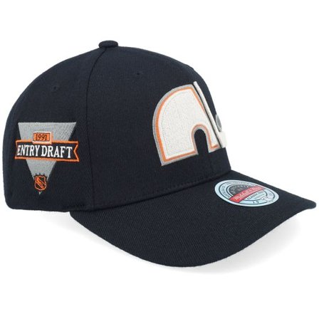 Mitchell & Ness - Svart adjustable Keps - Hatstore Exclusive x Quebec Nordiques Classic Red Black A-Frame Adjustable @ Hatstore