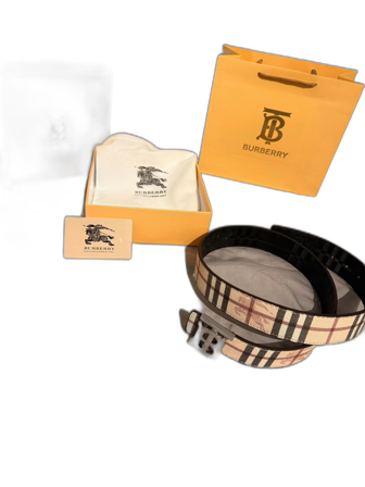 Rutig Burberry bälte med BB-spänne