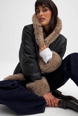 NA-KD Veste en tissu technique - Manteaux en fausse fourrure - Marron - EU 34