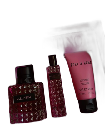 Valentino Born In Roma presentset