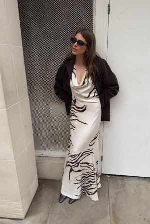 NA-KD Robe longue en satin à dos nu - Robe ras de cou - Multicolore,OffBlanc - EU 34