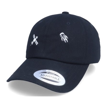 Abducted - Zwart unconstructed Cap - Tiny Satellite Astronaut Scenery Black Dad Cap @ Hatstore