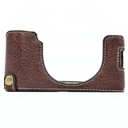 PU-nahkainen kameran pohjakotelo Fujifilm X100V/X100F -kameroille, suojaa puolikasta runkoa akkukotelon aukolla