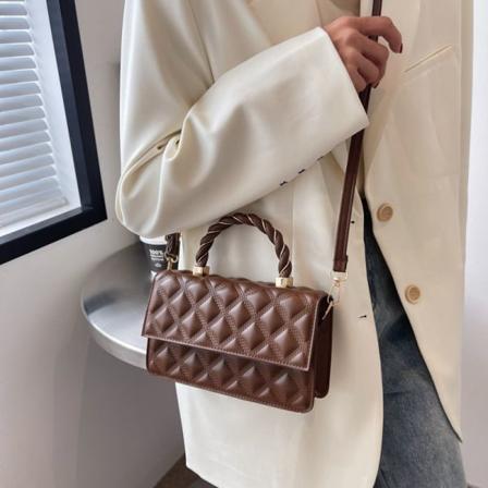 Yksi olkahihna käsilaukku pieni neliölaukku yksinkertainen crossbody laukku