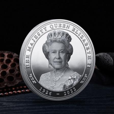 1 St Drottning Elizabeth Ii Präglade Minnesmynt Guldpläterat