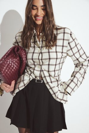 Janka Polliani x NA-KD Chemise ajustée - Tenue de bureau - Beige/À carreaux - EU 38