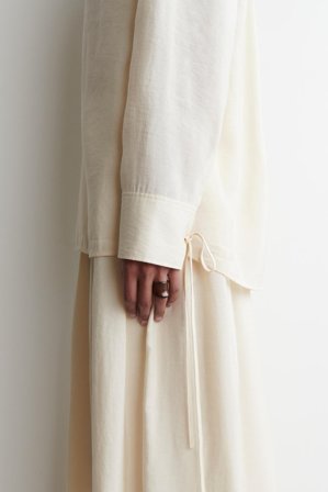 COS Women's Curved Wooden Ring in Brown