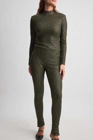 NA-KD Leggings med slits och paljetter - Nyårsbyxor - Grön - XS