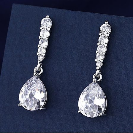 925 Sterling Silver Smycken Kvinnor Mode Söt Tiny Clear Crystal CZ Stud örhängen Present för flickor Tonåringar Lady Present