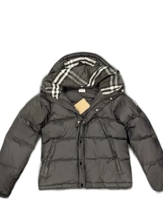 Svart pufferjacka från Burberry