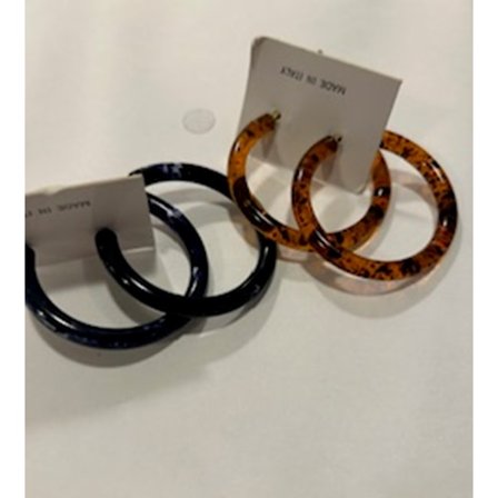 2 Par Vintage 40 mm. Creoler i Acryl (1 Svart melerad + 1 amberfärgad)